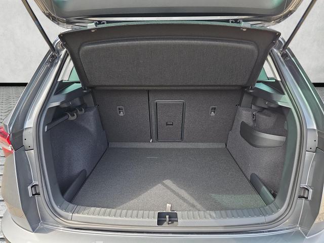 Skoda Karoq Selection 1.5 TSI DSG SmartLink Kamera AHK 