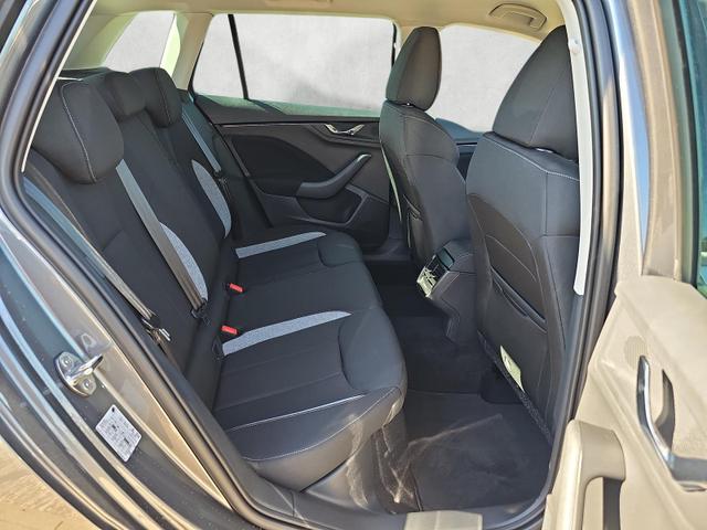 Skoda Kamiq Selection 1.0 TSI DSG Black 17Z Kamera AHK 