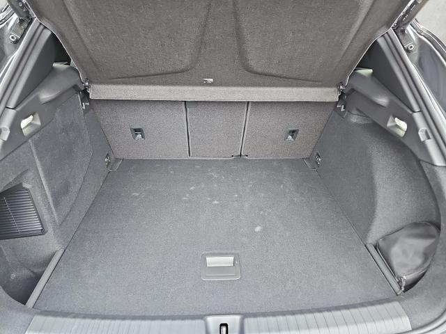 Cupra Terramar 1.5 e-Hybrid 150 kW TSI eHybrid Hadron Matrix Keyless 