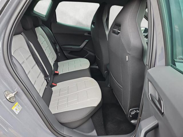 Seat Arona 1.5 TSI 110 kW FR DSG ACC/ FullLink/ AHK/ 5JGar 
