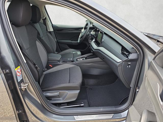Skoda Octavia Combi 2.0 TDI 110 kW Selection DSG ACC Navi Kam 