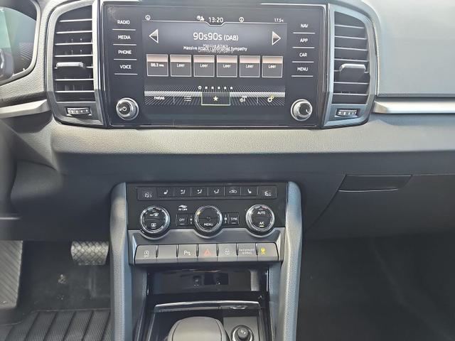 Skoda Karoq Selection 1.5 TSI DSG SmartLink Kamera AHK 