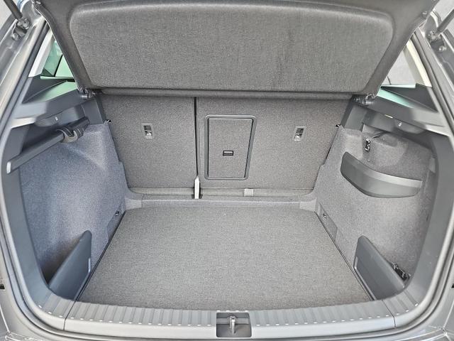 Skoda Karoq Selection 1.5 TSI DSG SmartLink Kamera AHK 
