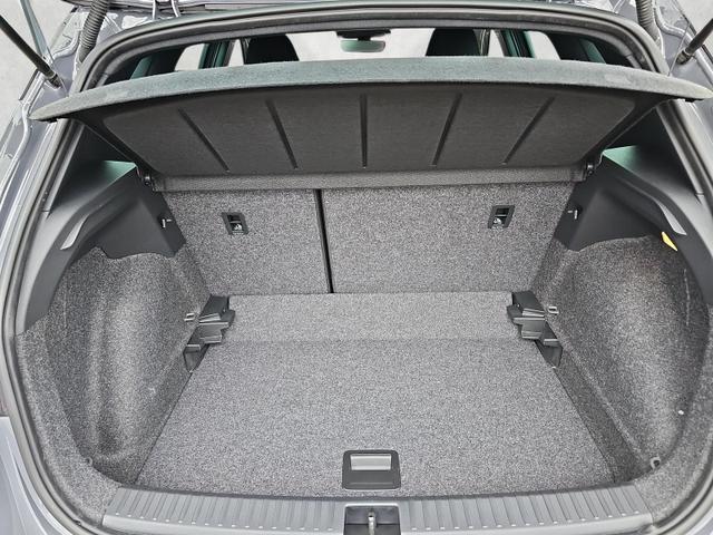 Seat Arona 1.5 TSI 110 kW FR DSG ACC Navi 18Zoll 5JGar 