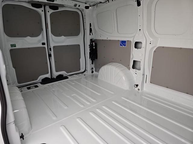 Volkswagen T7 Kastenwagen 2.0 TDI 81 kW KR Kasten PDC v+h/ AHK/ AppConnect/ LED 