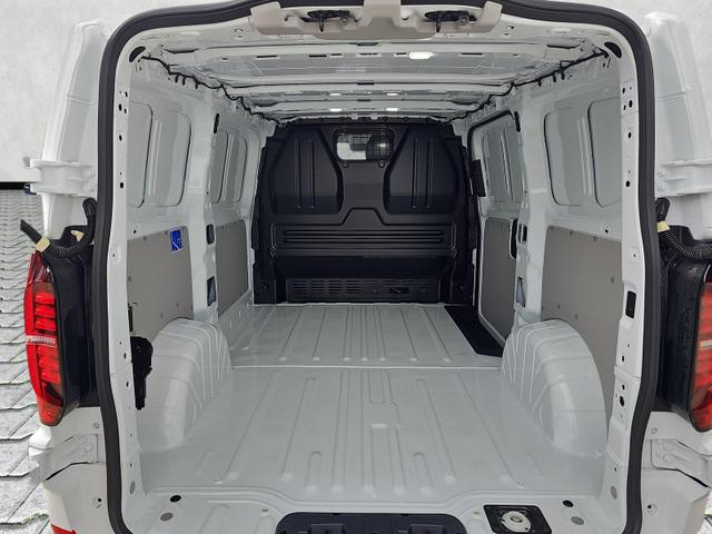 Volkswagen T7 Kastenwagen 2.0 TDI 81 kW KR Kasten PDC v+h/ AHK/ AppConnect/ LED 