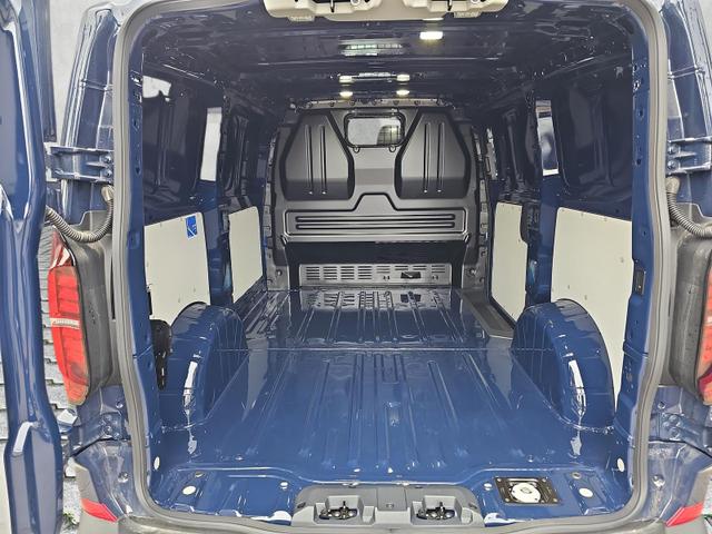Volkswagen T7 Kastenwagen 2.0 TDI 81 kW KR Kasten PDC v+h/ AHK/ AppConnect/ LED 