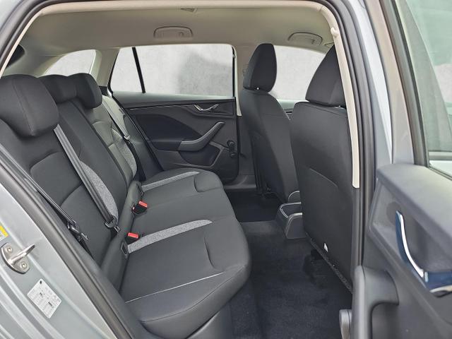 Skoda Scala Essence 1.0 TSI / Sitzheizung PDC hinten 