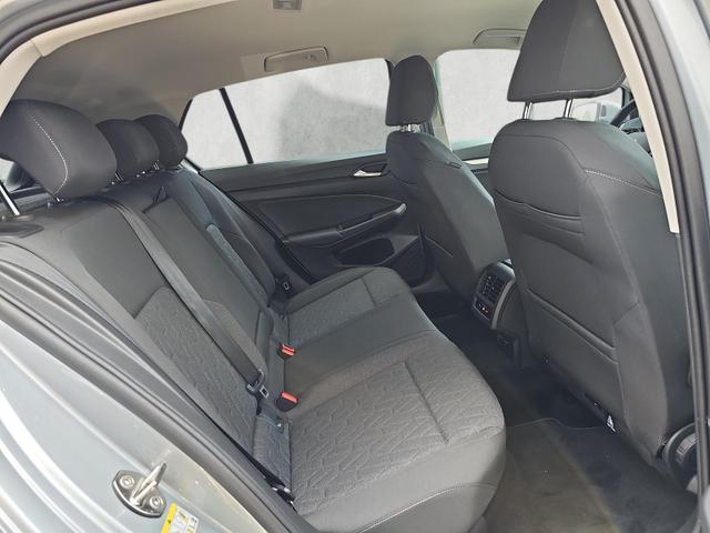Volkswagen Golf 1.5 TSI eHybrid 150 kW Life Park&Comfort Pro Kamera 