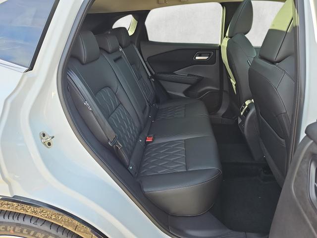 Nissan Qashqai Tekna+ 1.3 X-Tronic Premium 20Zoll Leder 