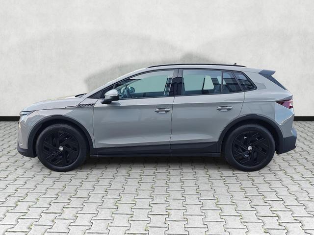 Skoda Elroq 50 Tour Studio SmartLink Kamera UniversalCharger 