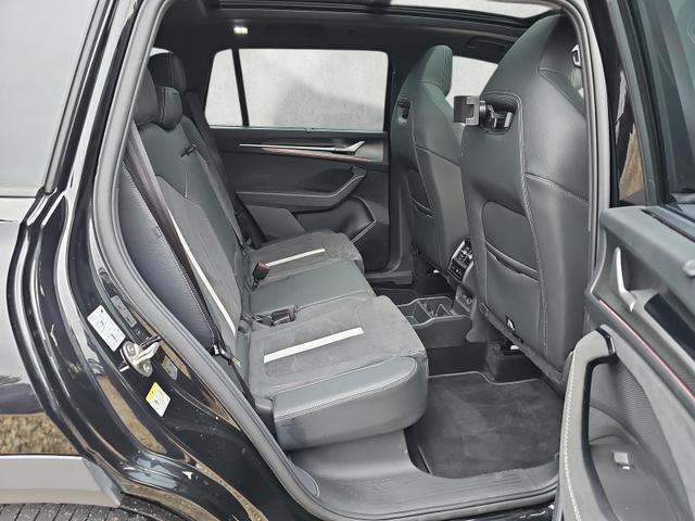 Skoda Kodiaq 2.0 TDI 110 kW Sportline DSG Pano / AHK Canton 