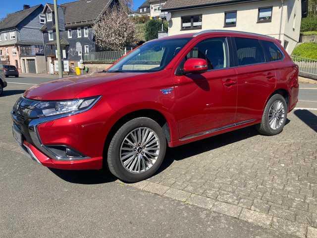 Mitsubishi Outlander Plug-in Hybrid BASIS 2.4 4WD AHK 