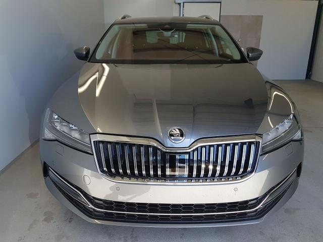 Skoda Superb Combi - Style Light Assist+ACC+Heckklappe elektrisch+Navi