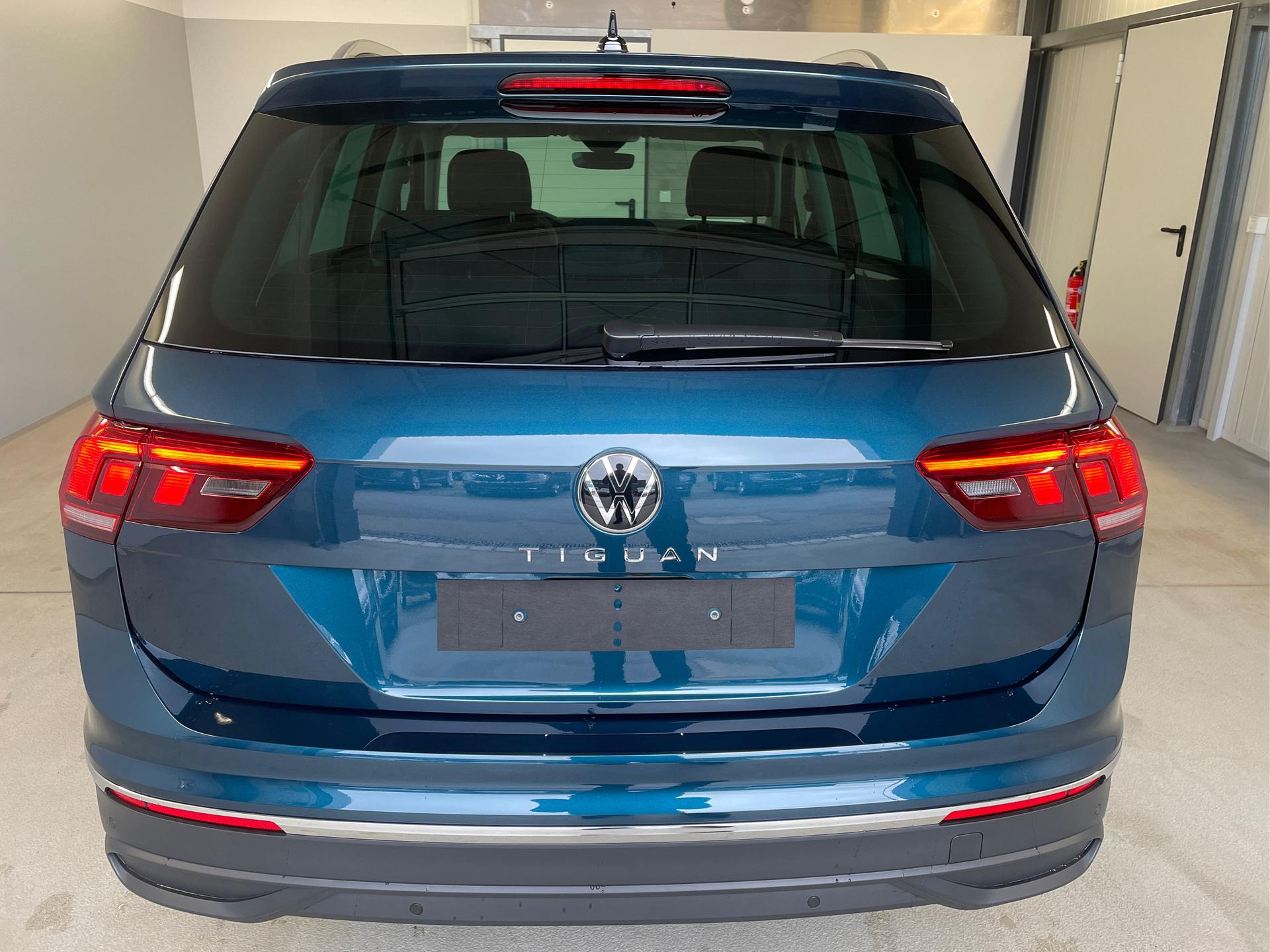 Volkswagen Tiguan LIFE AHK+Kamera+Navi+GVL+Winterpaket Reimport EU-Neuwagen  günstig kaufen