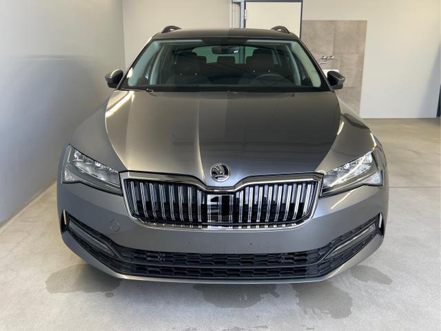 Skoda Superb Combi - Ambition Navi+AHK+LED+DAB