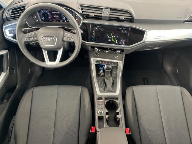 Audi / Q3 / / / / 