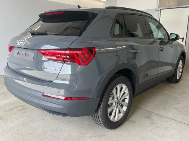 Audi / Q3 / Grau / / / 35 TFSI AHK+LED+Kamera+GVL+Navi