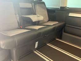 Volkswagen California 6.1 Beach Camper 204PS DSG ACC+DCC+AHK+Alu18+Stdhz+Markise+Kamera+NaviPro 