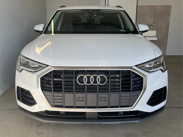 Audi Q3 40 TFSI quattro AHK+Navi+ACC+Kamera 
