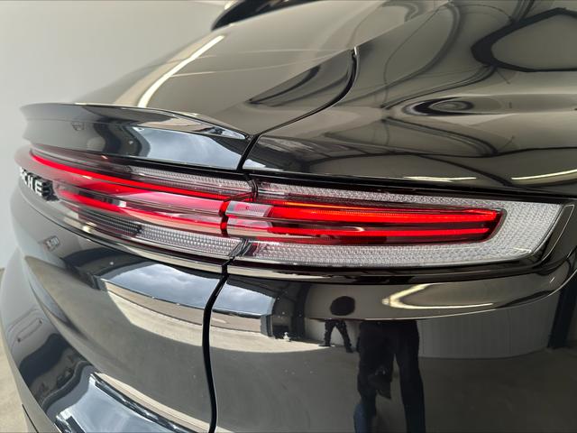 Cayenne S Coupe 4+1 Luft+AHK+Matrix+Bose+STHZ+Allradlenkung+PDCC+Soft+Alu22+HuD 