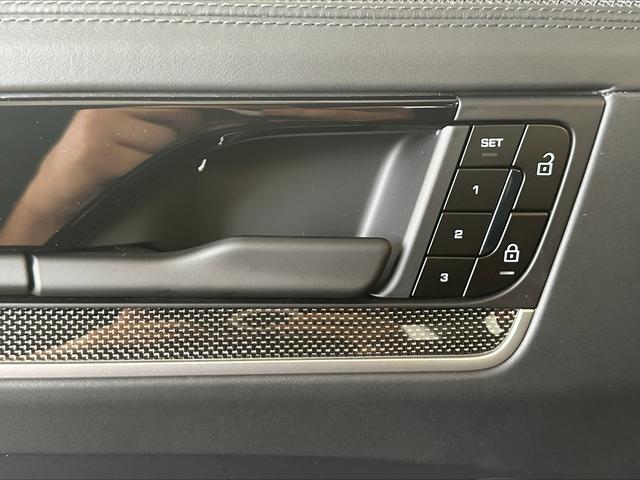 Cayenne S Coupe 4+1 Luft+AHK+Matrix+Bose+STHZ+Allradlenkung+PDCC+Soft+Alu22+HuD 