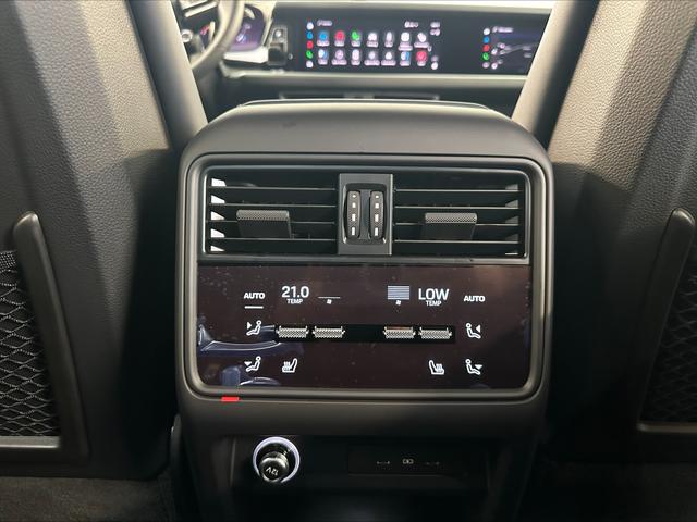 Cayenne S Coupe 4+1 Luft+AHK+Matrix+Bose+STHZ+Allradlenkung+PDCC+Soft+Alu22+HuD 