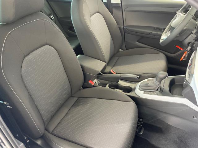 Seat / Arona / Grau / / / 115PS DSG AHK+Kamera+Navi