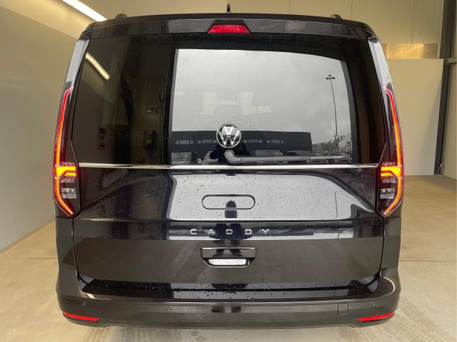 Volkswagen / Caddy / Schwarz / / / 115PS DSG Navi ACC