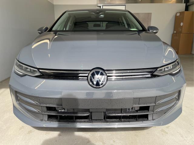 Volkswagen / Golf / Grau / / / 150PS DSG AHK+Navi+Kamera