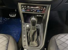 Volkswagen Taigo R-Line 150PS DSG AHK+Pano+IQ.Light+NaviPro+ACC+Sitzheiz+Alu18+Keyless 