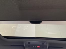 Volkswagen Taigo R-Line 150PS DSG AHK+Pano+IQ.Light+NaviPro+ACC+Sitzheiz+Alu18+Keyless 