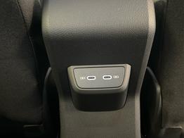Volkswagen Taigo R-Line 150PS DSG AHK+Pano+IQ.Light+NaviPro+ACC+Sitzheiz+Alu18+Keyless 