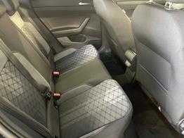 Volkswagen Taigo R-Line 150PS DSG AHK+Pano+IQ.Light+NaviPro+ACC+Sitzheiz+Alu18+Keyless 