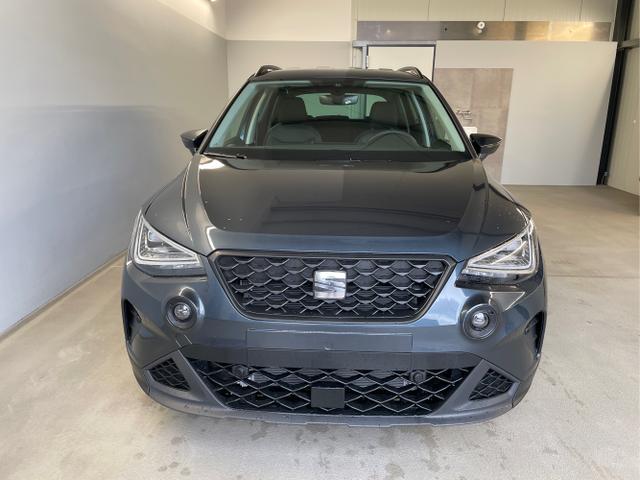 Seat / Arona / Grau / / / 115PS DSG AHK+Kamera