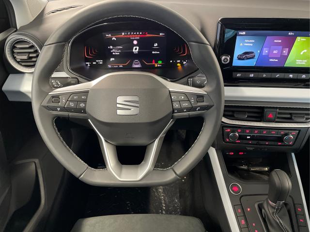 Seat / Arona / Grau / / / 115PS DSG AHK+Kamera