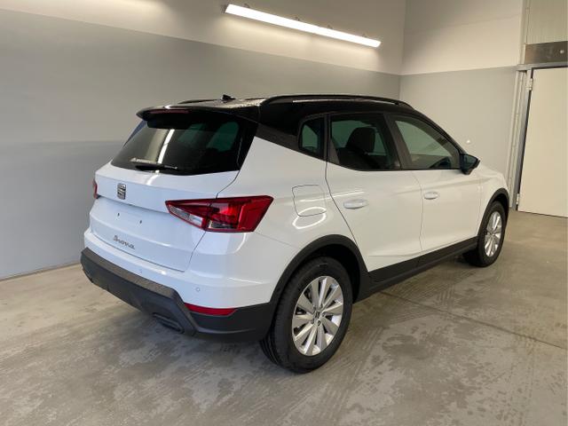 Seat / Arona / Weiß / / / 115PS DSG AHK+Kamera