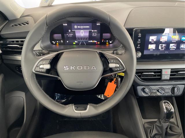 Skoda / Scala / Blau / / / 115PS DSG AHK+App-Connect