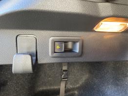 Skoda Scala Facelift 115PS DSG AHK+Carplay+Sitzheizung+LED 