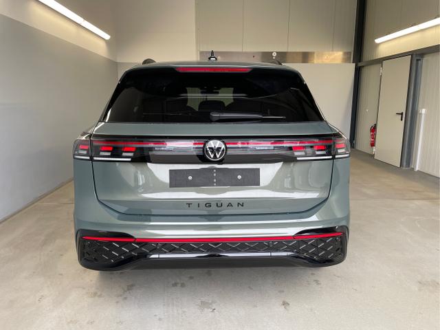 Volkswagen / Tiguan / Grün / / / 193PS TDI IQ.Light+IQ.Drive+AHK