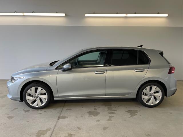 Volkswagen / Golf / Silber / / / 150PS DSG AHK+Navi+Kamera