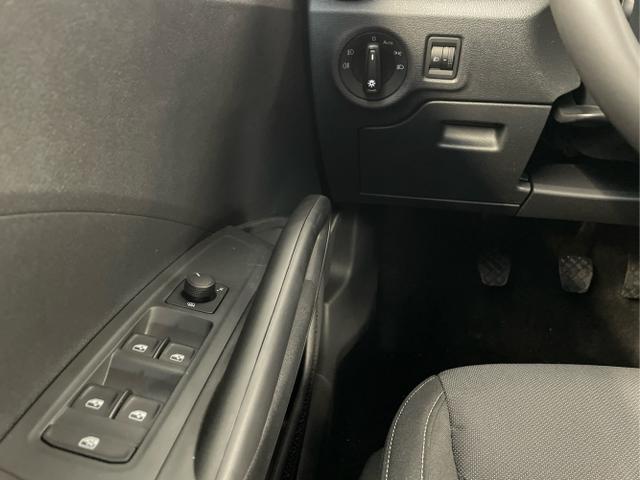 Skoda / Fabia / Blau / / / 115PS AHK+Kessy+Kamera