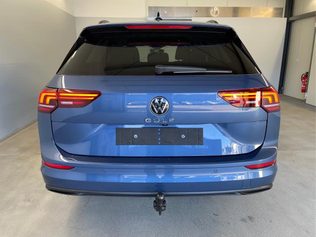 Volkswagen / Golf Variant / Blau / / / 150PS AHK+Navi