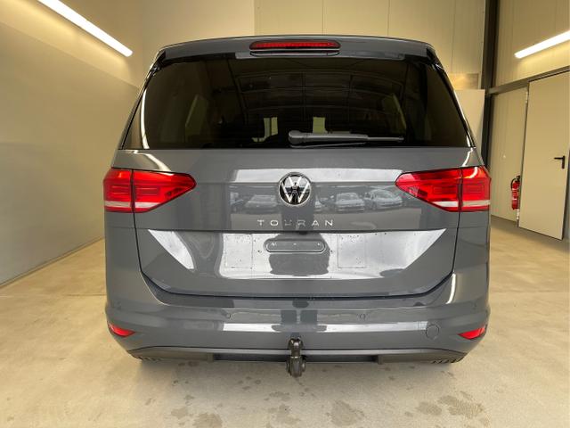 Volkswagen / Touran / Grau / / / 150PS DSG 7 Sitze+Travel Assist