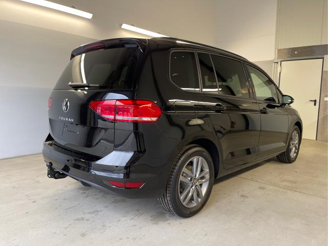 Volkswagen / Touran / Schwarz / / / 150PS DSG 7 Sitze+Travel Assist