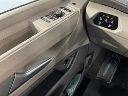 Volkswagen T7 Multivan LIFE TDI LÜ IQ.Light+Navi+AHK+7Sitz+eHeck+Keyless 