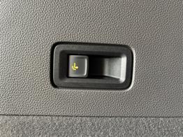 Volkswagen T7 Multivan LIFE TDI LÜ IQ.Light+Navi+AHK+7Sitz+eHeck+Keyless 