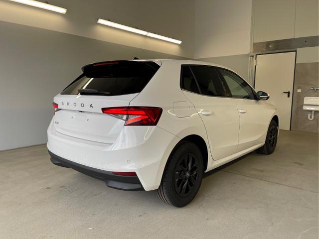 Skoda / Fabia / Weiß / / / 115PS DSG Kamera+Kessy