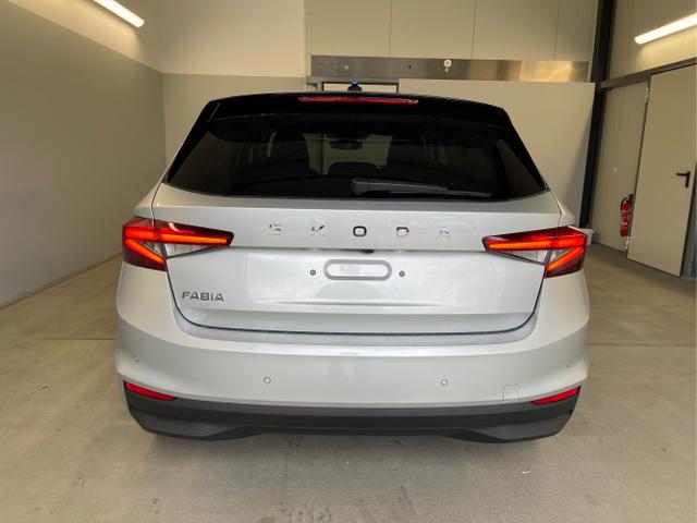 Skoda / Fabia / Silber / / / 115PS DSG Kamera+Kessy
