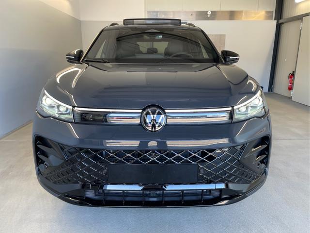 Volkswagen / Tiguan / Grau / / / 193PS TDI IQ.Light+IQ.Drive+AHK